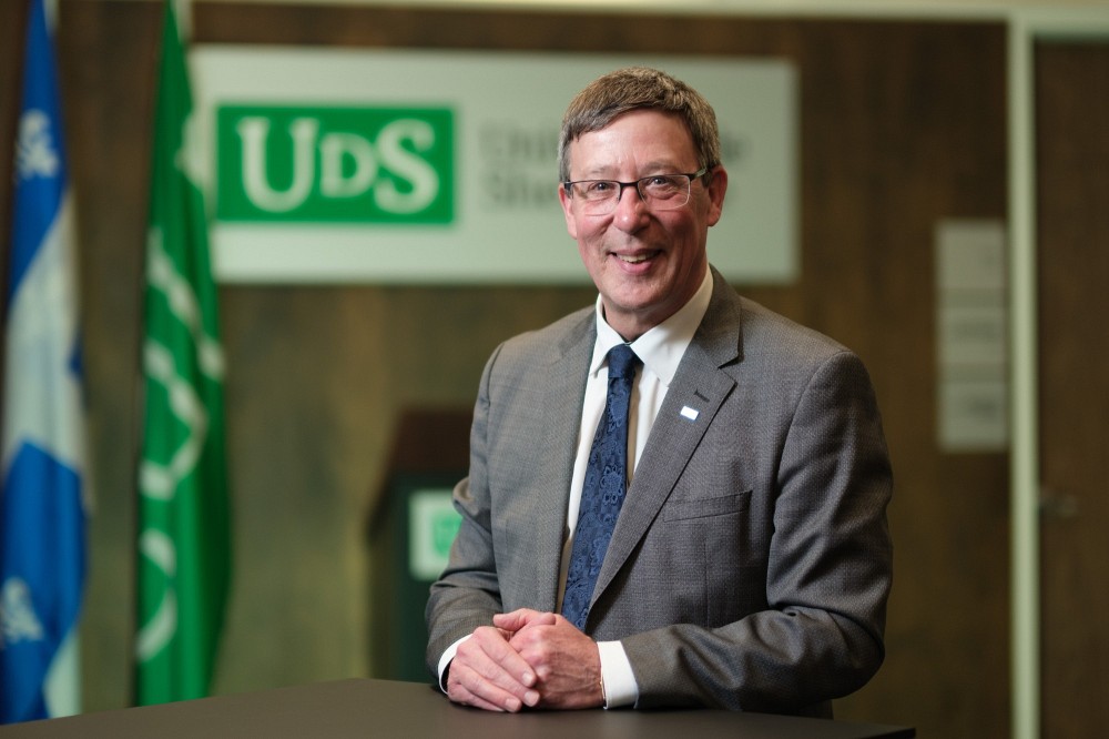 Jean-Pierre Perreault sera la 11e&nbsp;personne &agrave; occuper le poste de recteur dans l&rsquo;histoire de l&rsquo;UdeS. Il a &eacute;t&eacute; &eacute;lu par le coll&egrave;ge &eacute;lectoral, compos&eacute; de 43&nbsp;personnes, y compris les doyennes et doyens des facult&eacute;s, des membres du corps professoral, des repr&eacute;sentants et repr&eacute;sentantes du personnel et des personnes &eacute;tudiantes.