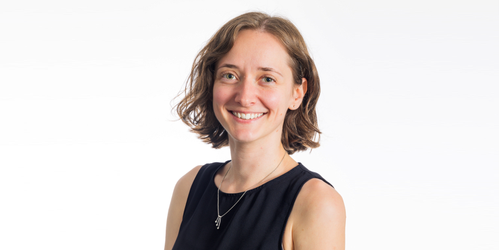 Adeline Fontvieille, r&eacute;cipiendaire du prix&nbsp;Rel&egrave;ve &eacute;toile Jacques-Genest, &eacute;tudiante au doctorat&nbsp;au sein du laboratoire d'El&eacute;onor Riesco, professeure-chercheuse &agrave; l&rsquo;IRCUS &agrave; la Facult&eacute; des sciences de l'activit&eacute; physique de l&rsquo;Universit&eacute; de Sherbrooke.