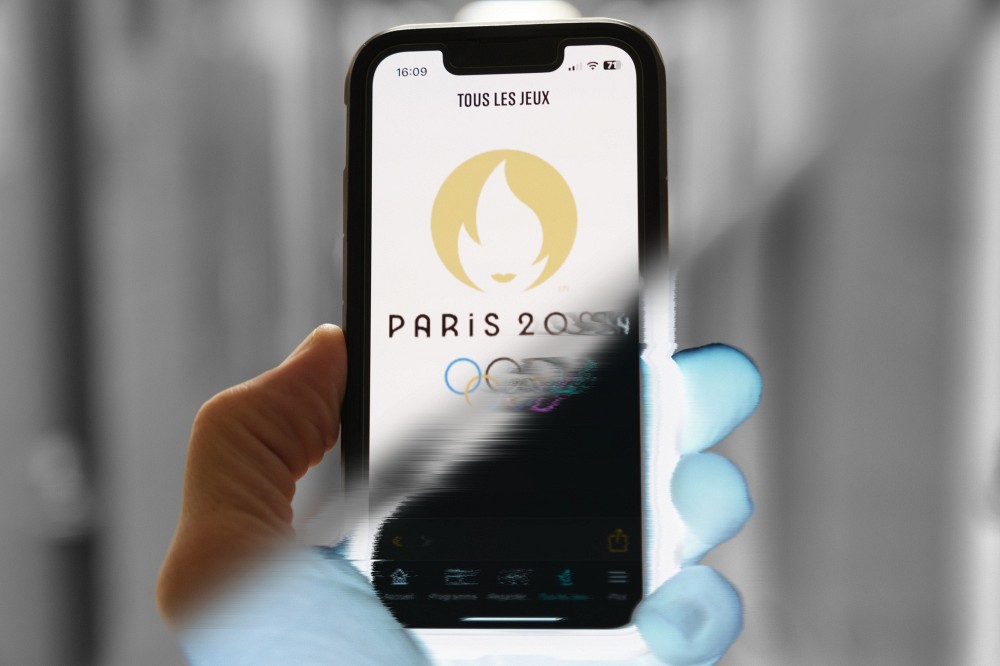 Les grands &eacute;v&eacute;nements comme les Jeux de Paris 2024 constituent une cible de choix pour la cybercriminalit&eacute;, mais aussi un terrain de recherche extraordinaire pour une &eacute;quipe de recherche en cybers&eacute;curit&eacute; de l'Universit&eacute; de Sherbrooke.