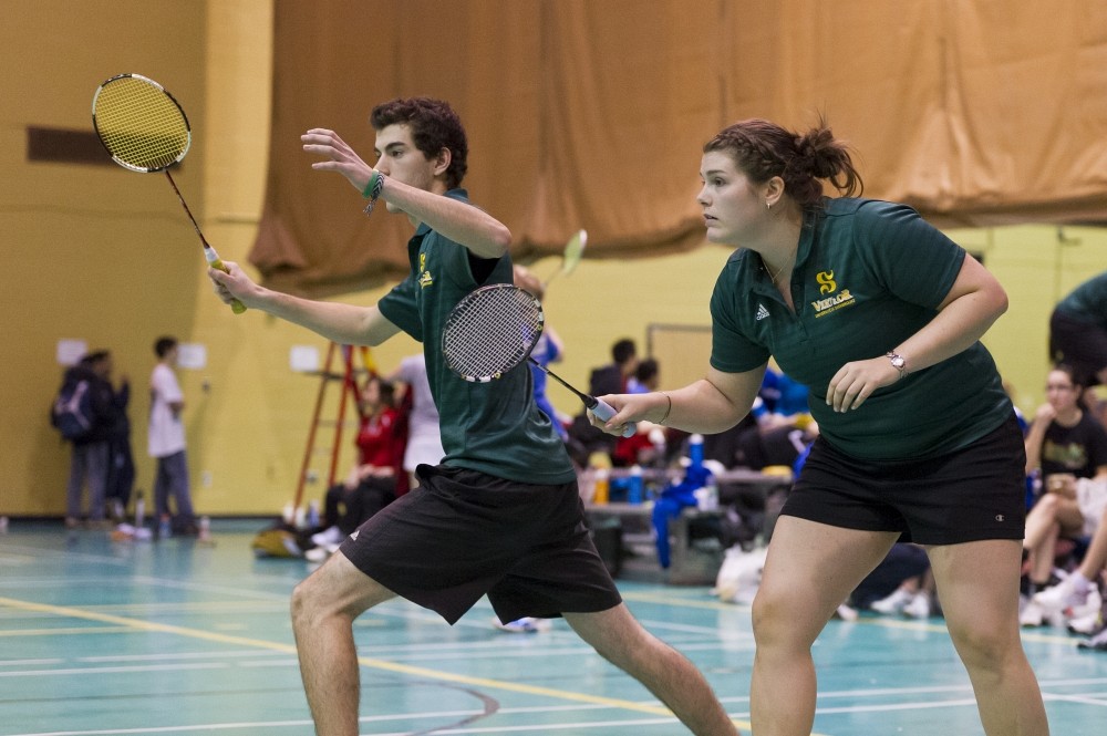 Le Vert&nbsp;&&nbsp;Or a pris le 5e&nbsp;rang au premier tournoi de badminton par &eacute;quipe mixte de la saison.