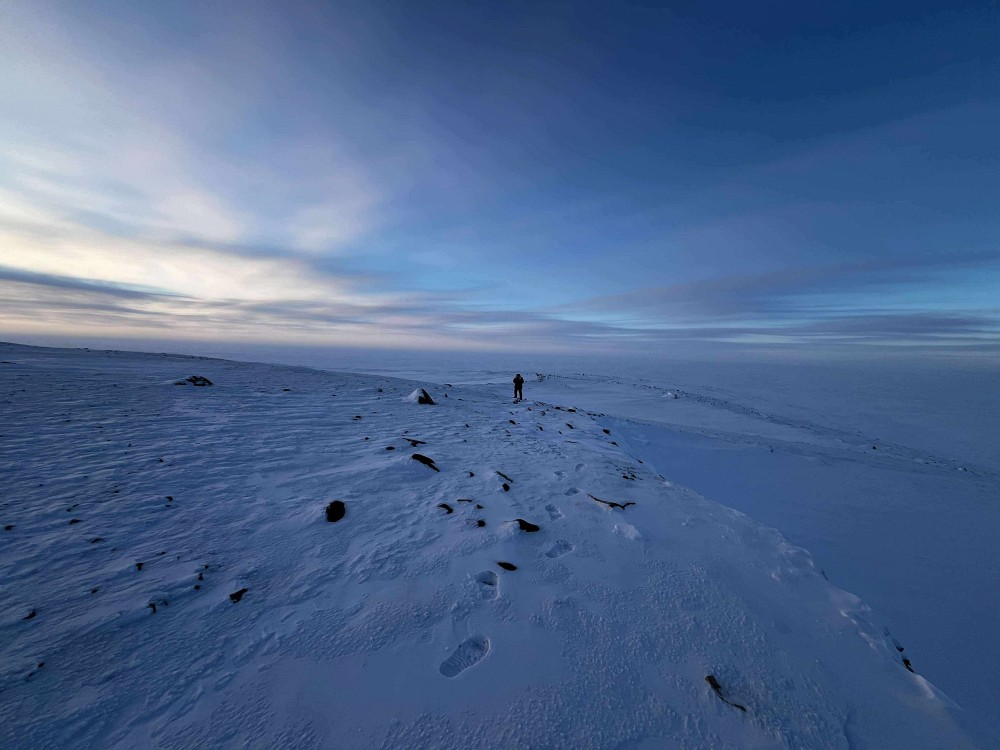 La communaut&eacute; Inuit d'Iqaluktuuttiaq (Cambridge Bay), au Nunavut, est visit&eacute;e par des &eacute;quipes de recherche provenant de tout le Canada. L'&eacute;quipe de l'UdeS y a s&eacute;journ&eacute; au cours de l'hiver, par des temp&eacute;ratures sous les &ndash;30&deg;C.