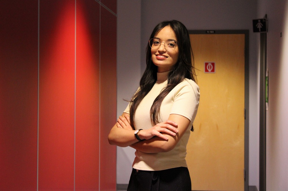 Portrait de Takwa Omrani, doctorante en g&eacute;nie &eacute;lectrique