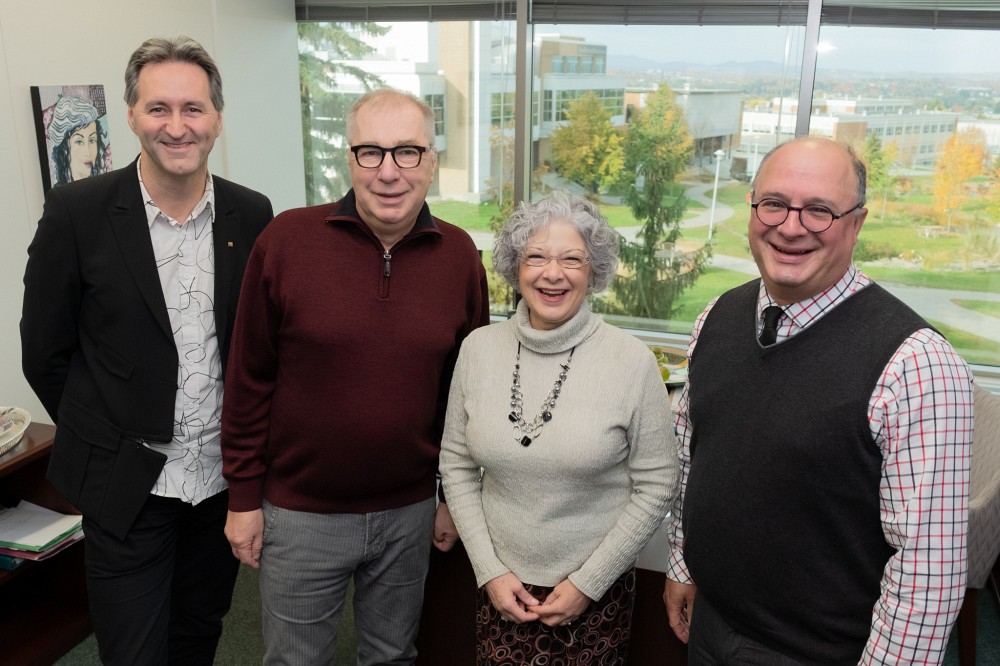 Les repr&eacute;sentants de l'UdeS et de la Ville de Sherbrooke se sont r&eacute;unis lors de la signature de l'entente : Mario Tr&eacute;panier, Yves Masson, Jocelyne Faucher et Jean-Yves La Rougery.