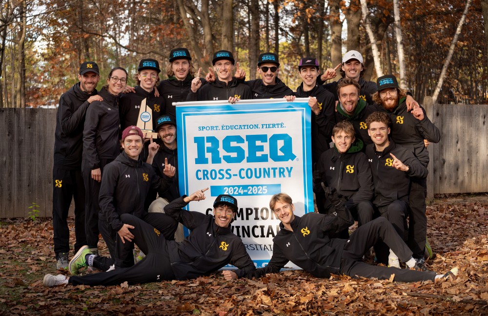 L'&eacute;quipe masculine du Vert & Or a remport&eacute; la banni&egrave;re du Championnat provincial au parc Saint-Lazarre de Vaudreuil samedi apr&egrave;s-midi.
