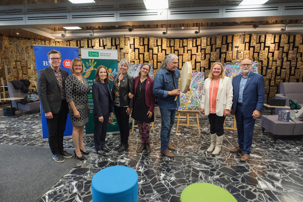 La Facult&eacute; d'&eacute;ducation a re&ccedil;u le don de BMO le 15 novembre 2024.