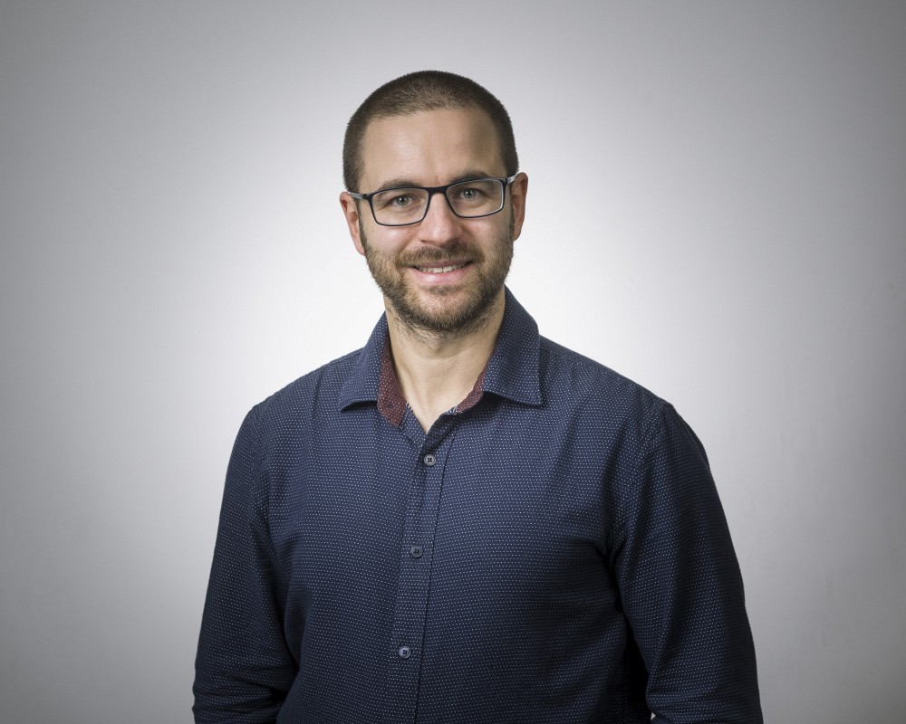 Le Pr&nbsp;Francis Milot Lapointe, du D&eacute;partement d'orientation professionnelle, s'int&eacute;resse aux effets&nbsp;du counseling de carri&egrave;re individuel sur l'ind&eacute;cision de carri&egrave;re et sur la d&eacute;tresse psychologique, ainsi qu'&agrave; l'&eacute;volution de l'&eacute;tat de sant&eacute; mentale de clientes et clients au cours de processus de counseling de carri&egrave;re.