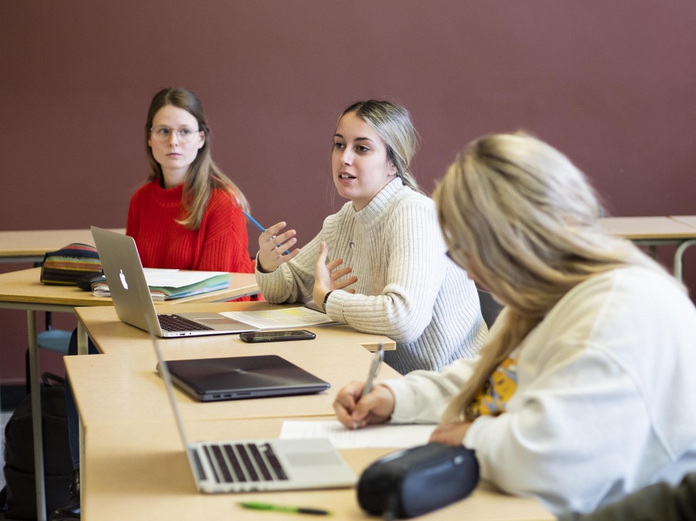 &Agrave; l'Universit&eacute; de Sherbrooke, les id&eacute;es doivent &ecirc;tre exprim&eacute;es et discut&eacute;es selon une posture critique marqu&eacute;e par l&rsquo;analyse rigoureuse des arguments, dans un climat d&rsquo;ouverture, de tol&eacute;rance et de respect r&eacute;ciproque. &nbsp;