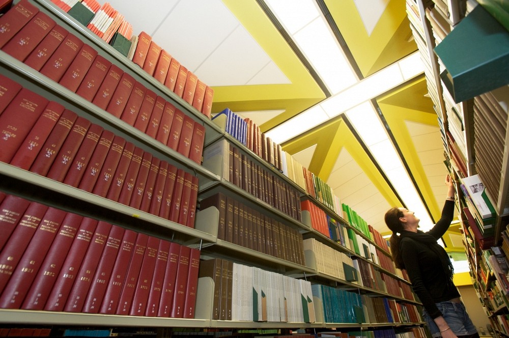 Au d&eacute;but juin, enseignants, chercheurs et &eacute;tudiants des cycles sup&eacute;rieurs seront invit&eacute;s &agrave; remplir un sondage sur leurs besoins en ressources p&eacute;riodiques.