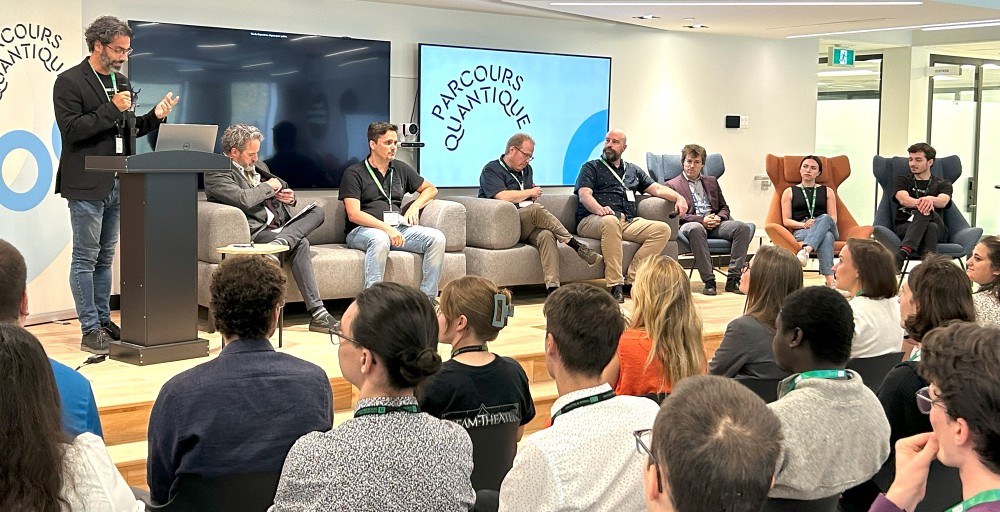 Le Parcours quantique est un nouveau projet visant &agrave; multiplier les occasions de rencontres entre la communaut&eacute; &eacute;tudiante et le milieu professionnel du secteur quantique.