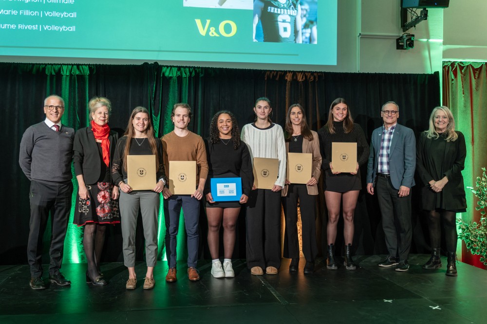 Au total, 189 porte-couleurs du Vert & Or ajouteront leur nom &agrave; la liste des &Eacute;toiles acad&eacute;miques pour la saison 2023-2024