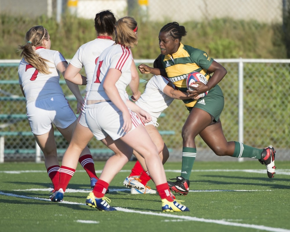 Les joueuses de rugby du Vert&nbsp;&&nbsp;Or se sont inclin&eacute;es 42&nbsp;&agrave;&nbsp;15 face au Rouge et Or de l'Universit&eacute; Laval samedi &agrave; Qu&eacute;bec, apr&egrave;s un excellent d&eacute;but de match.