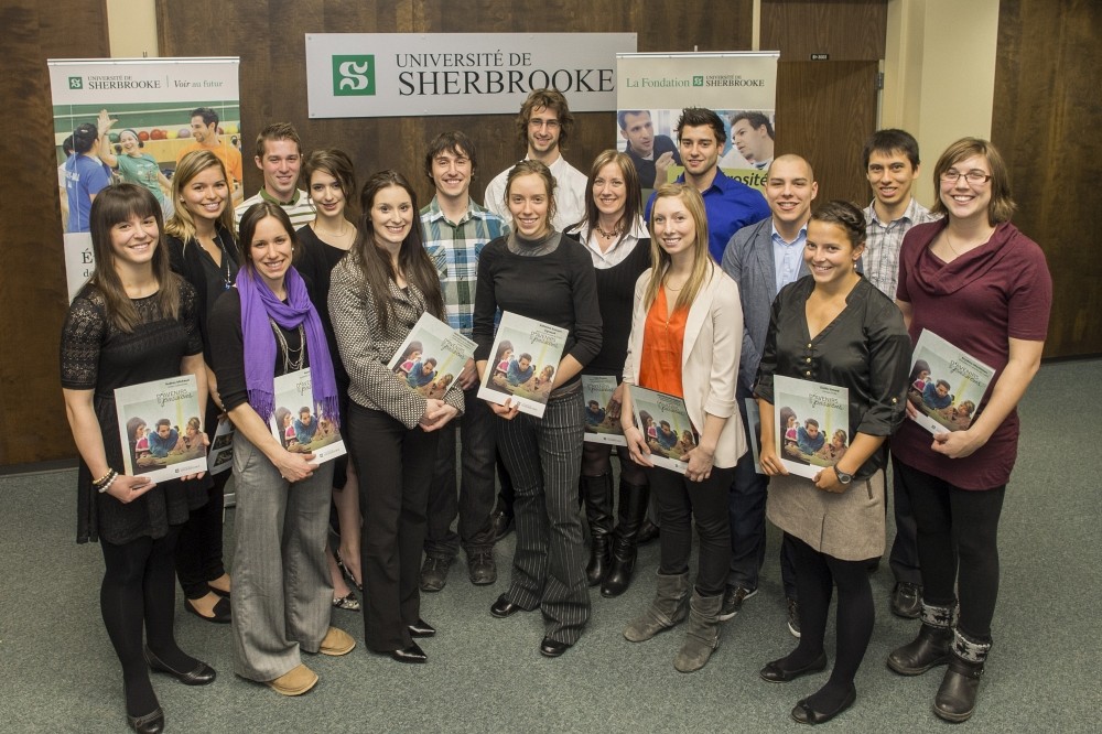 Les boursi&egrave;res et boursiers&nbsp;2013 de la Facult&eacute; d'&eacute;ducation physique et sportive.