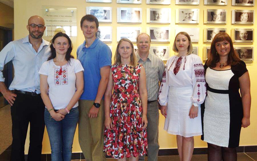 Dans l'ordre habituel: Claude-Andr&eacute; Guillotte (IRECUS), Iryna Volovy, Buzus Roman, Sofia Burtak, Michel Lafleur (IRECUS), Maria Peter et Lesia Zaburanna.