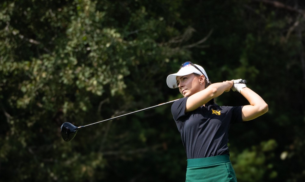 L'&eacute;tudiante-athl&egrave;te de l'ann&eacute;e du Vert & Or en 2023, Mathilde Denicourt, a parti sa 4e saison universitaire en force en remportant l'Omnium 1 au Club de golf Milby.