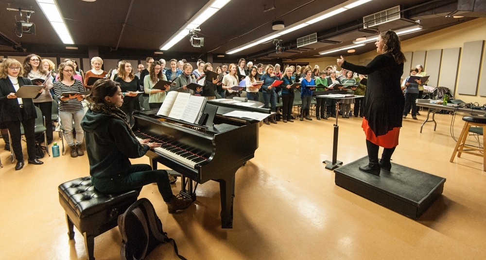 Venez c&eacute;l&eacute;brer No&euml;l et la premi&egrave;re ann&eacute;e d'existence du Ch&oelig;ur Campus, le 16 d&eacute;cembre prochain! Concert gratuit (contribution volontaire).