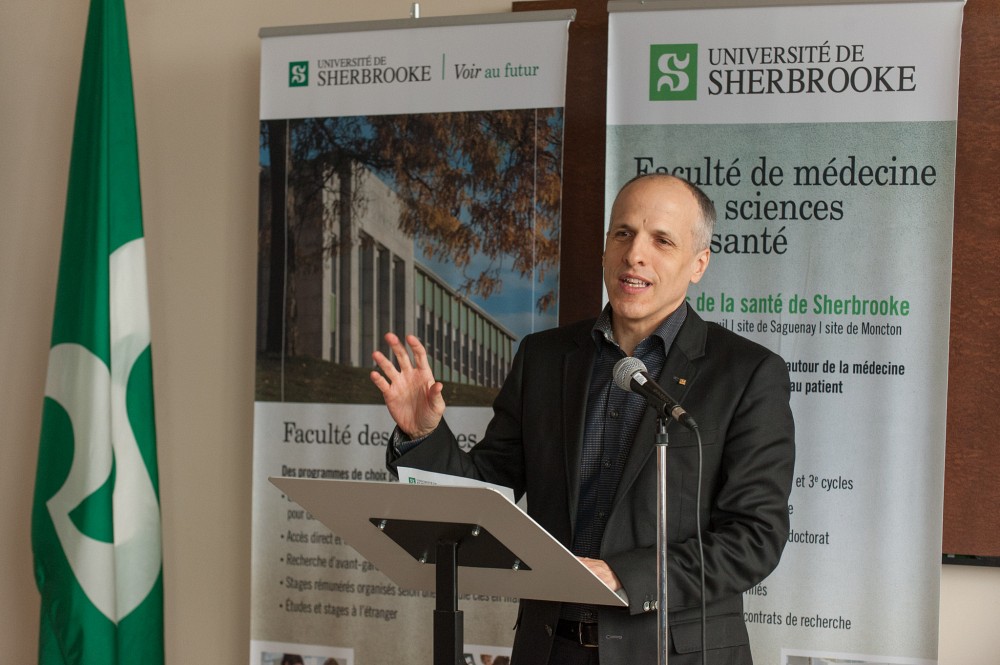 Le recteur de l'UdeS, Pr Pierre Cossette