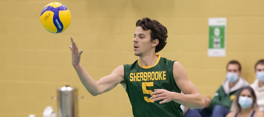 L'attaquant recrue du Vert & Or Zachary Hollands.