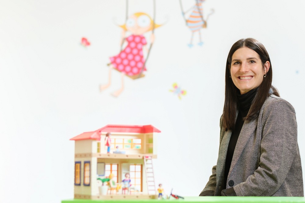 Gabrielle Garon-Carrier, professeure en psycho&eacute;ducation &agrave; la Facult&eacute; d&rsquo;&eacute;ducation et titulaire de la Chaire de recherche du Canada sur la pr&eacute;paration &agrave; l&rsquo;&eacute;cole, l&rsquo;inclusion des populations vuln&eacute;rables et l&rsquo;adaptation sociale.