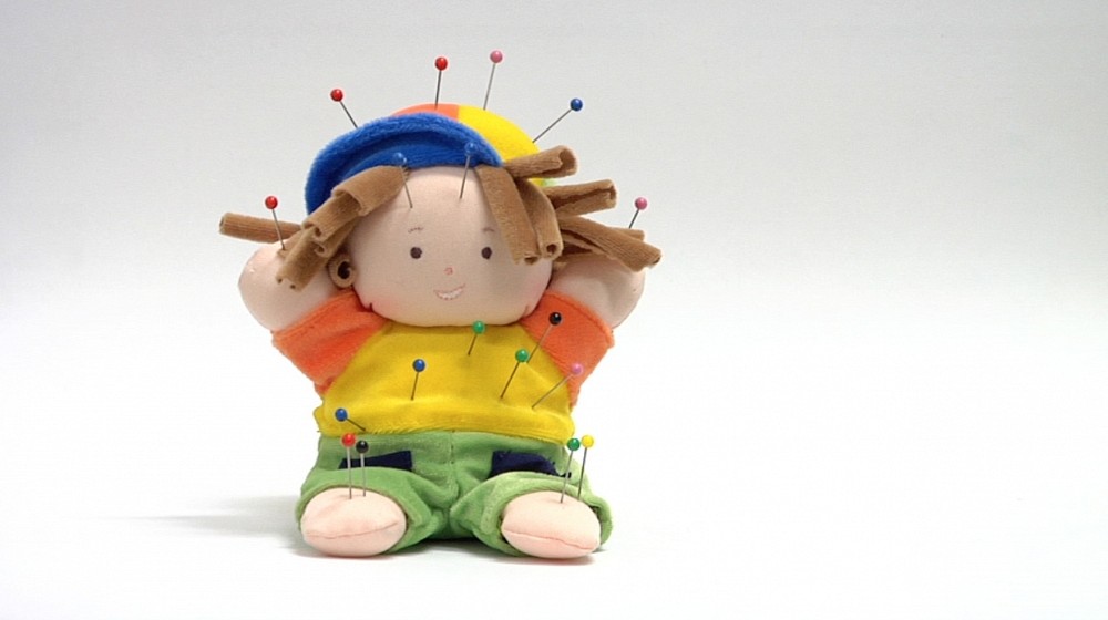 Tromper une douleur sourde par un simple fourmillement issu de pulsions &eacute;lectriques, voil&agrave; ce que propose la neurostimulation.