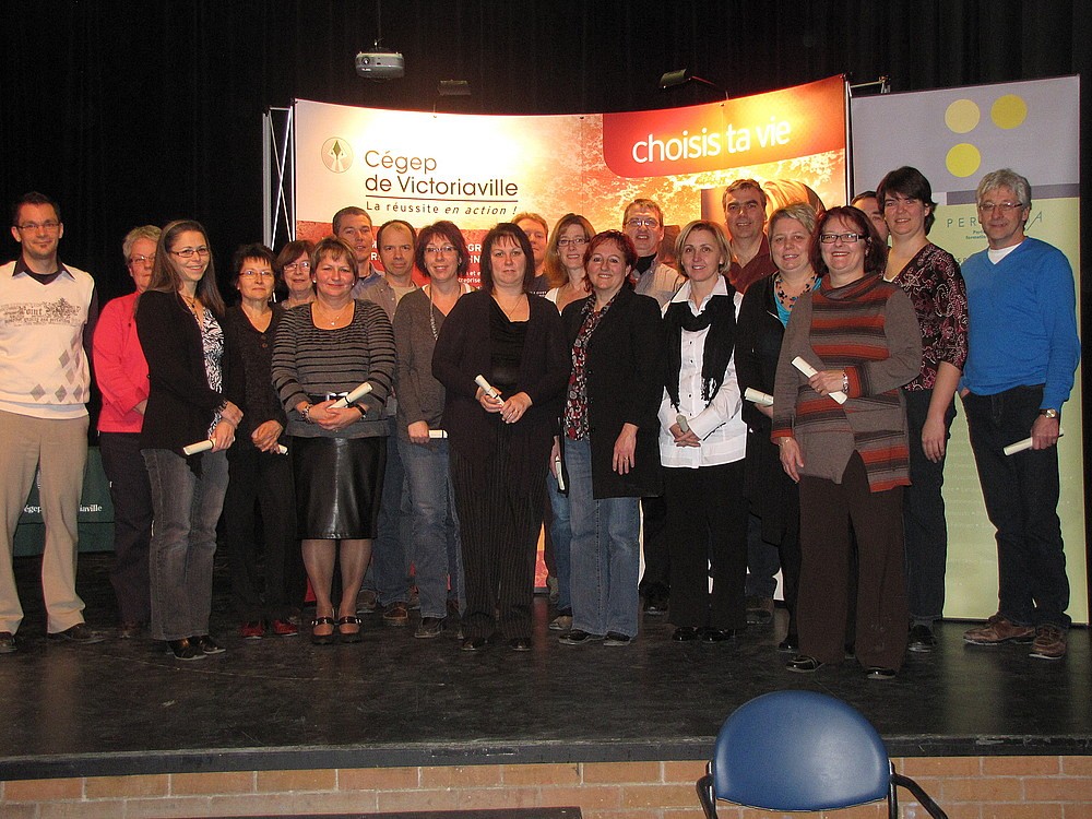 L'ensemble des dipl&ocirc;m&eacute;es et dipl&ocirc;m&eacute;s*