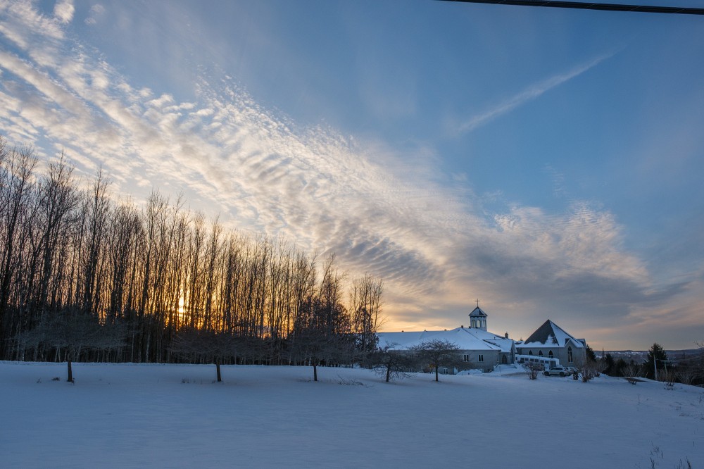 L'acquisition des terrains et de la r&eacute;sidence de la congr&eacute;gation des Missionnaires de Mariannhill&nbsp;constitue une occasion privil&eacute;gi&eacute;e pour le d&eacute;veloppement futur de l&rsquo;UdeS, de concert avec sa mission universitaire.
