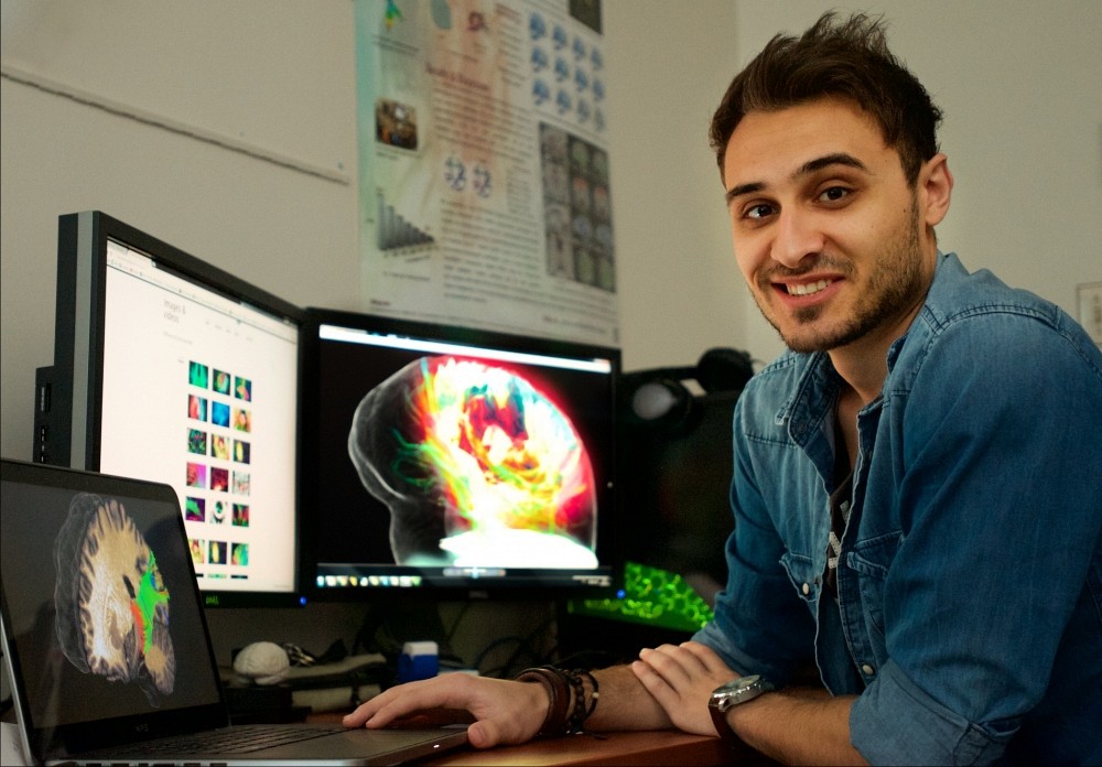 Doctorant en sciences des radiations et imagerie biom&eacute;dicale, Maxime Chamberland est nomm&eacute; &Eacute;tudiant-chercheur &eacute;toile.