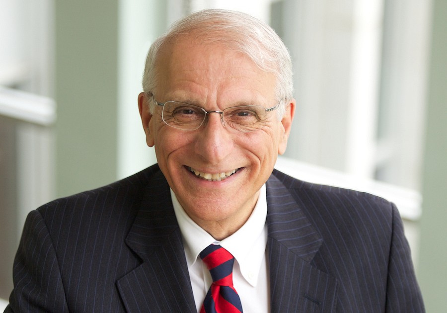 Le professeur Robert P. Kouri.