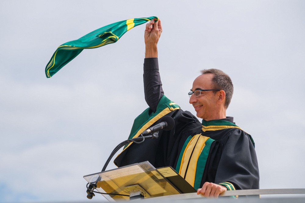 Le doyen de la Facult&eacute; de g&eacute;nie, le professeur Jean Proulx