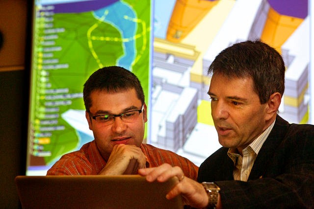 Le microprogramme s'adresse aux professionnels qui souhaitent s'orienter vers la commercialisation de produits issus de la R&D.