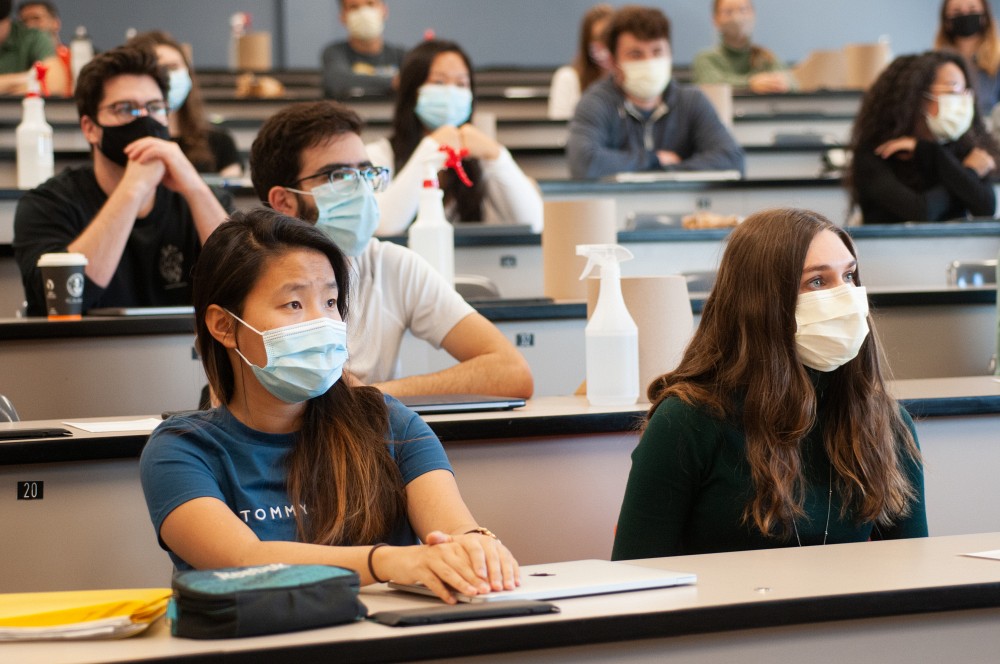 L'ann&eacute;e 2021 a &eacute;t&eacute; celle de la r&eacute;silience et de la bienveillance pour le personnel engag&eacute; dans la r&eacute;ussite &eacute;tudiante.