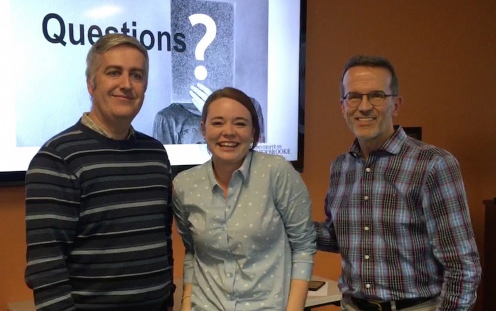 De gauche &agrave; droite :&nbsp; Pr J&eacute;r&ocirc;me Claverie, D&eacute;partement de chimie; Audrey Picard, &eacute;tudiante au baccalaur&eacute;at en chimie; Alain Bergeron, Service des stages et du placement.