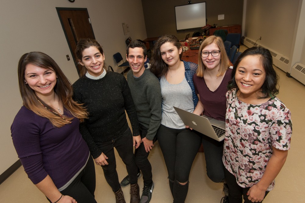 Le comit&eacute; organisateur du colloque :&nbsp;Kathleen Barette, Pascale Lemire-Gaumont, Sylvain Boissonnier, Marina Kuneva, Maud Lemay et Jade Ouellette.