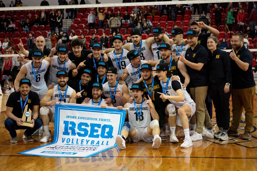 Le Vert & Or a remport&eacute; sa quatri&egrave;me banni&egrave;re de Championnat provincial samedi soir &agrave; Qu&eacute;bec.