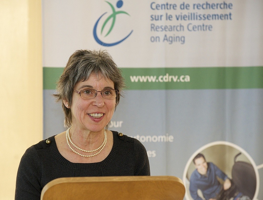 La professeure H&eacute;l&egrave;ne Payette