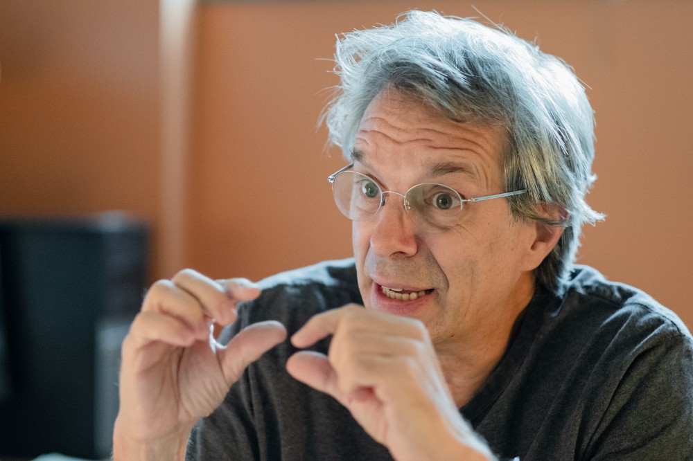 &laquo; Regarder les &eacute;lections a &eacute;t&eacute; pour moi une mani&egrave;re globale de revivre les 150 ans du Qu&eacute;bec. Les journaux, on les a cit&eacute;s abondamment, parce qu'on voyait l&agrave; un parcours. On lisant l'ouvrage, on fait plus que comprendre les &eacute;lections, on comprend l'histoire du Qu&eacute;bec. &raquo;