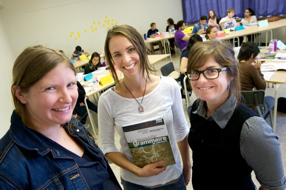Marie-Maude Cayouette, Claire Minet, Sarah Bertrand-Savard et Suzie Beaulieu (absente sur la photo), coauteures de La nouvelle grammaire en contexte, &Eacute;ditions CEC, 2013.