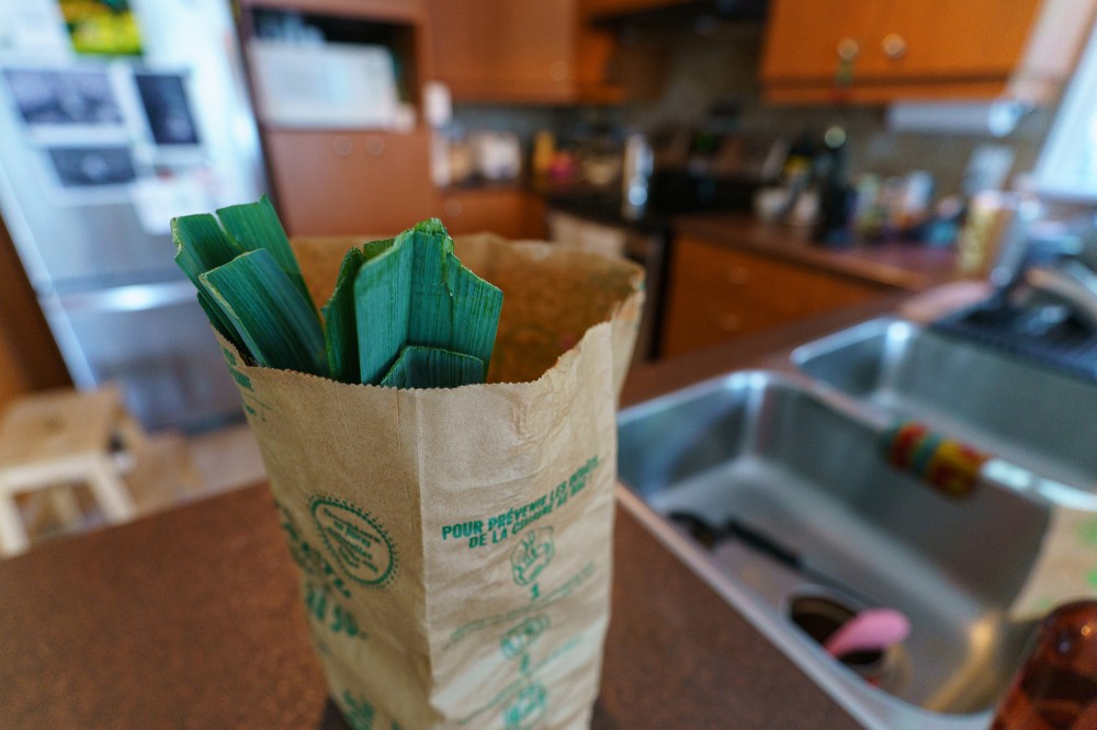 Le compostage permet de r&eacute;duire les &eacute;missions de m&eacute;thane provenant des sites d'enfouissement.