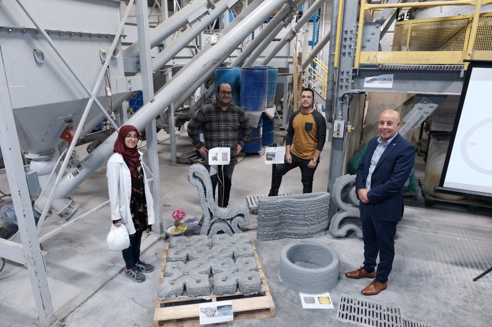 &Eacute;quipe du professeur Ammar Yahia - Impressions 3D du b&eacute;ton.&nbsp;Ilhame Harbouz ,&nbsp;Masoud Hosseinpoor,&nbsp;Mohammad Amin Moeini et Ammar Yahia.