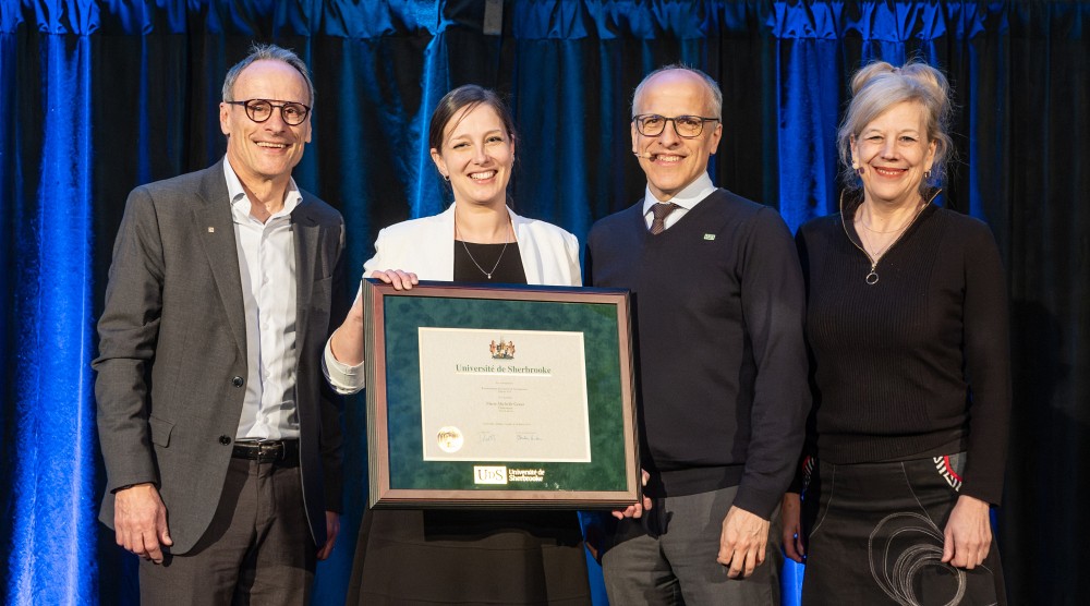 Pr Jean Roy, doyen de l&rsquo;&Eacute;cole de gestion, Pre Marie-Michelle Gouin, Pr Pierre Cossette, recteur de l&rsquo;UdeS, Pre Christine Hudon, vice-rectrice aux &eacute;tudes et aux relations internationales