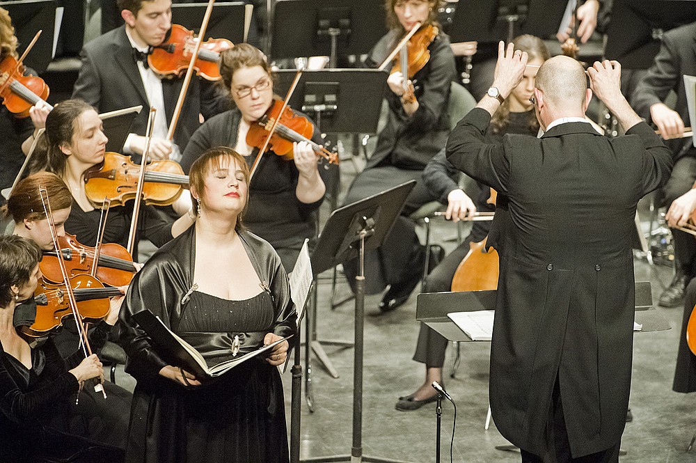 La soprano Catherine Elvira Chartier y est all&eacute;e d&rsquo;une prestation douce et lumineuse.