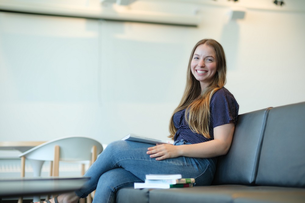 D&egrave;s la premi&egrave;re s&eacute;ance du cours&nbsp;Langue, culture et soci&eacute;t&eacute;, Laetitia Chicoine a compris qu'elle voulait travailler dans le domaine de la linguistique.&nbsp;