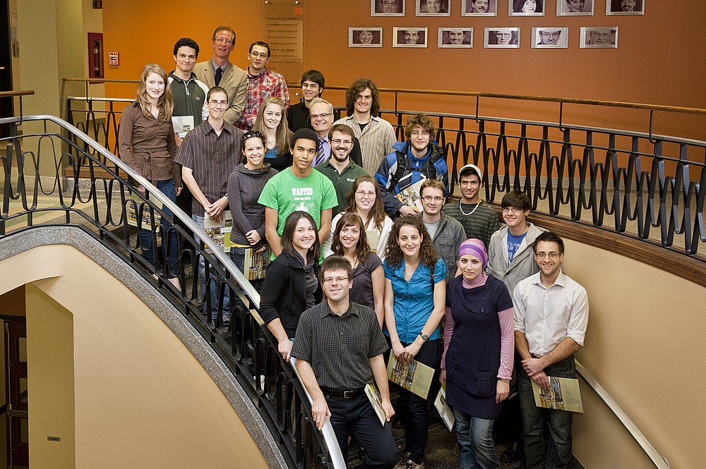 Les r&eacute;cipiendaires, en compagnie de Fran&ccedil;ois Dub&eacute;, directeur g&eacute;n&eacute;ral de La&nbsp;Fondation, et de Serge Jandl, doyen de la Facult&eacute; des sciences.
