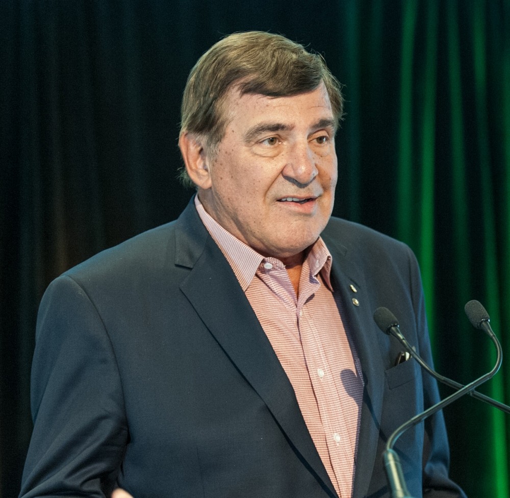 Le pr&eacute;sident de la Corporation &eacute;tudes-sports de l'Universit&eacute; de Sherbrooke, Serge Savard.