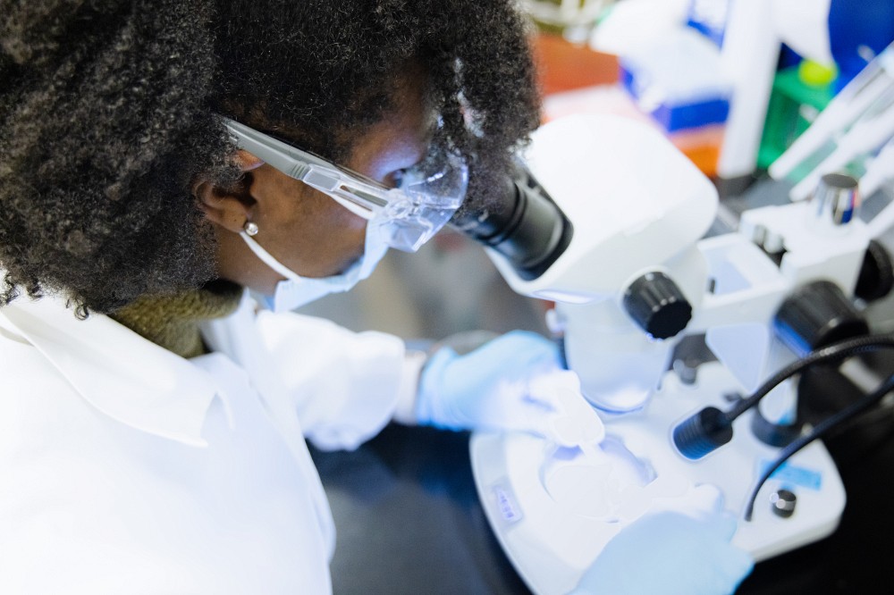 L&rsquo;UdeS se classe parmi les plus grandes universit&eacute;s de recherche au pays.