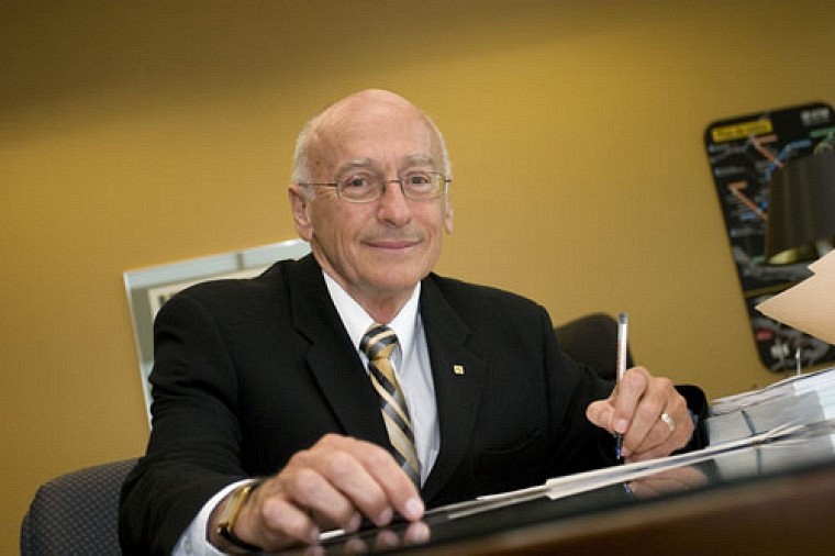 Le professeur &eacute;m&eacute;rite Denis Marceau