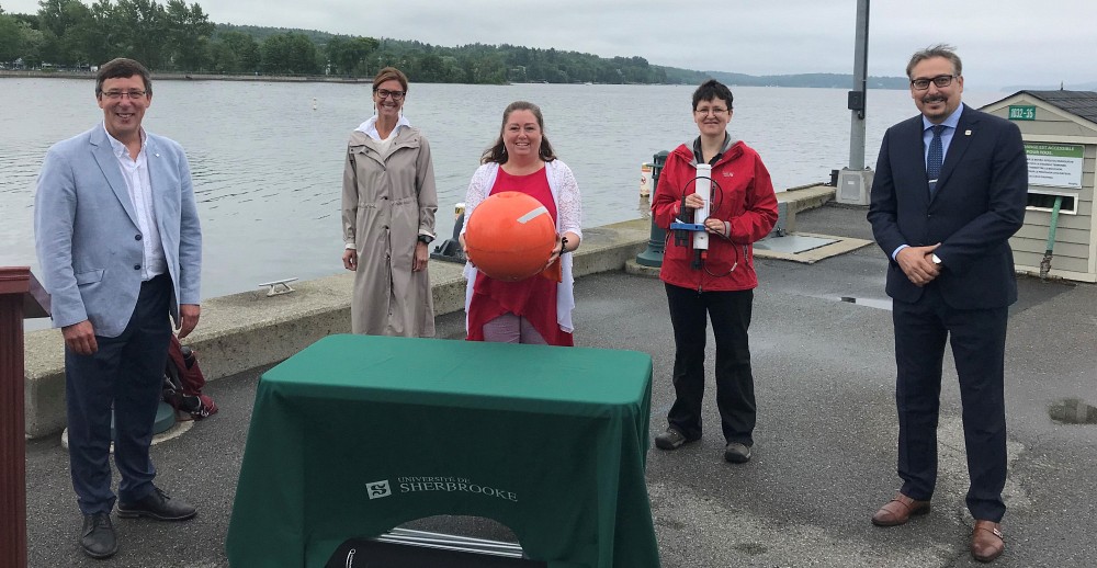 Pr&nbsp;Jean-Pierre Perreault,&nbsp; Mme&nbsp;Lyne Bessette, Mme&nbsp;Vicki May Hamm, Pre&nbsp;C&eacute;line Gu&eacute;guen, M.&nbsp;Steve Lussier, lors de l'annonce de la cr&eacute;ation de l'observatoire.