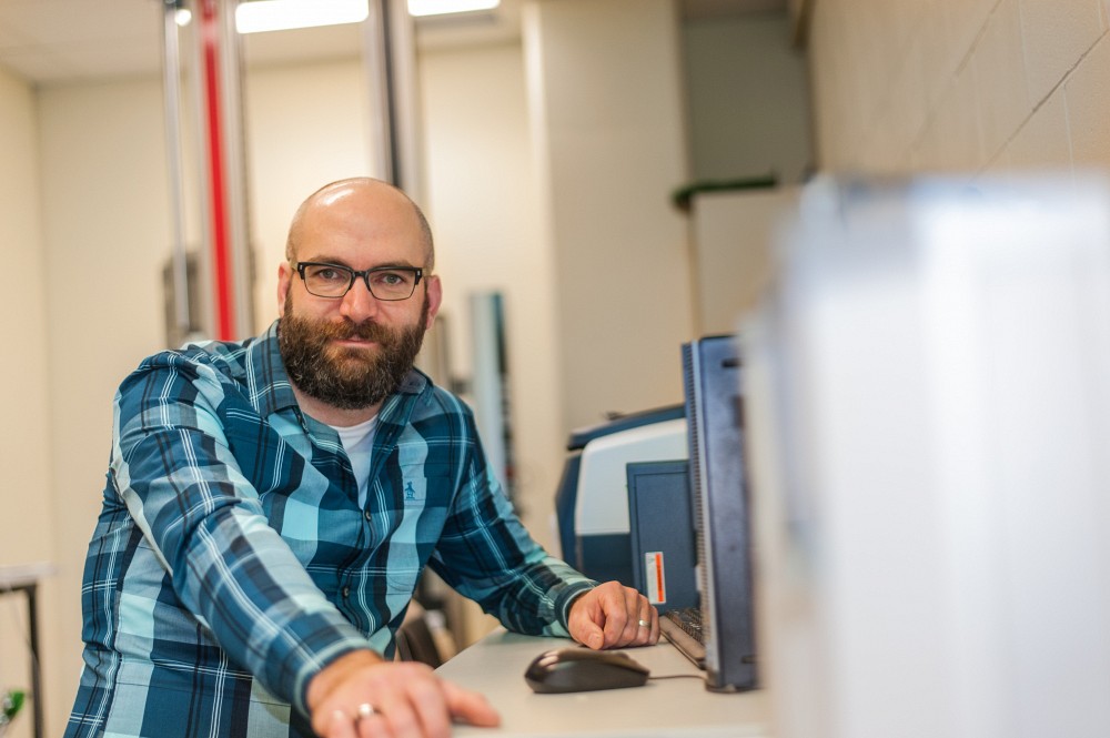Mathieu Robert, professeur au D&eacute;partement de g&eacute;nie civil et de g&eacute;nie du b&acirc;timent de la Facult&eacute; de g&eacute;nie