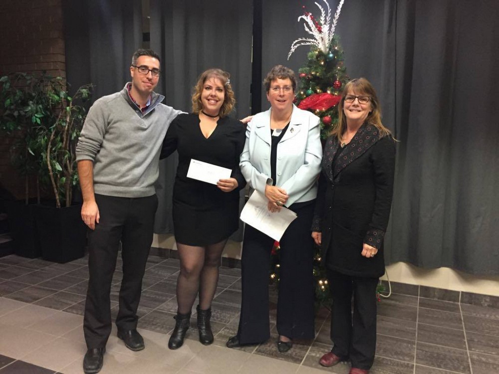 Jonathan D'Aragon-Jutras, technicien en administration, Val&eacute;rie Morin, France Mainville, directrice de la section h&eacute;bergement et Lise Grenier, directrice g&eacute;n&eacute;rale des Services &agrave; la vie &eacute;tudiante.