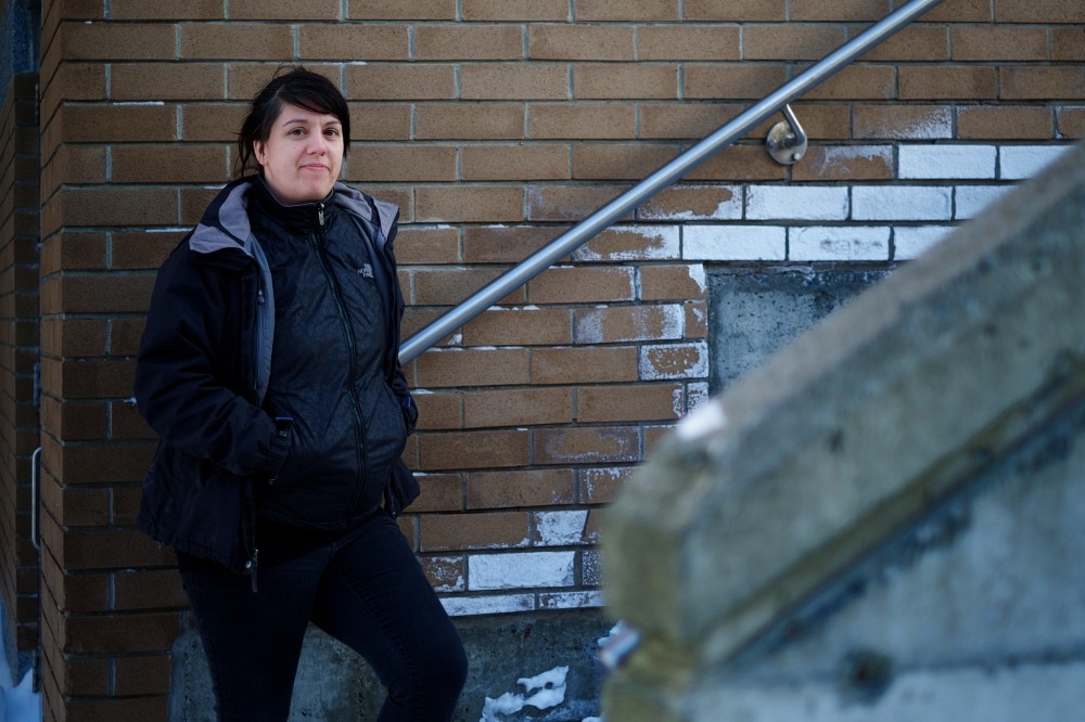 Caroline Leblanc a v&eacute;cu dans l'errance durant 15 ans. Elle est aujourd'hui &eacute;tudiante &agrave; la ma&icirc;trise en service social.