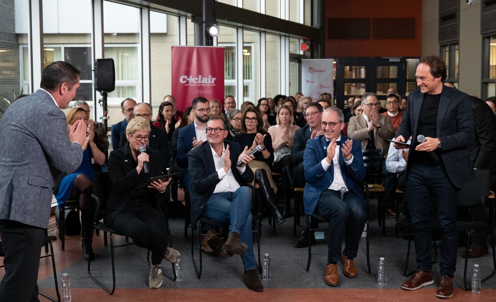 Professeure Isabelle Lacroix, vice-doyenne au d&eacute;veloppement et &agrave; l'international et directrice du Centre de langues de l'Universit&eacute; de Sherbrooke - Raymond Le Moign, directeur g&eacute;n&eacute;ral des Hospices Civils de Lyon - Luc Sirois, innovateur en chef du Qu&eacute;bec et directeur g&eacute;n&eacute;ral du Conseil de l&rsquo;innovation du Qu&eacute;bec - Philippe R&eacute;gnoux, directeur de publication de CScience.